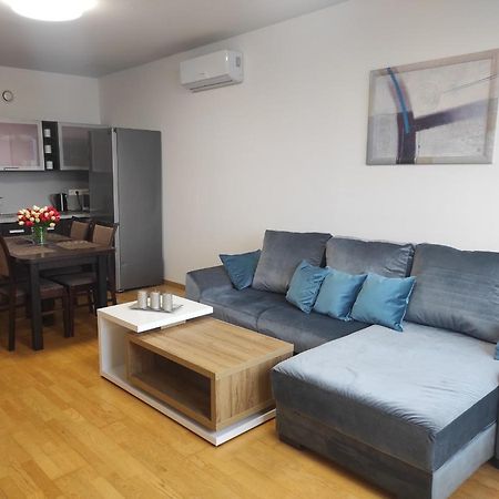 Panevėžys Klaipedos 99 Apartamentai מראה חיצוני תמונה